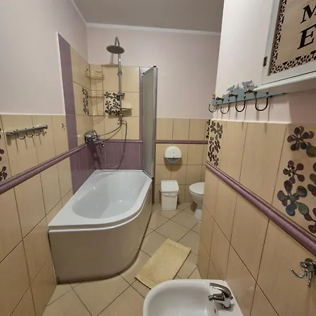 Harmont Montis- Dawna Zajacowka - Centrum Miasta W Lesnej Enklawie *