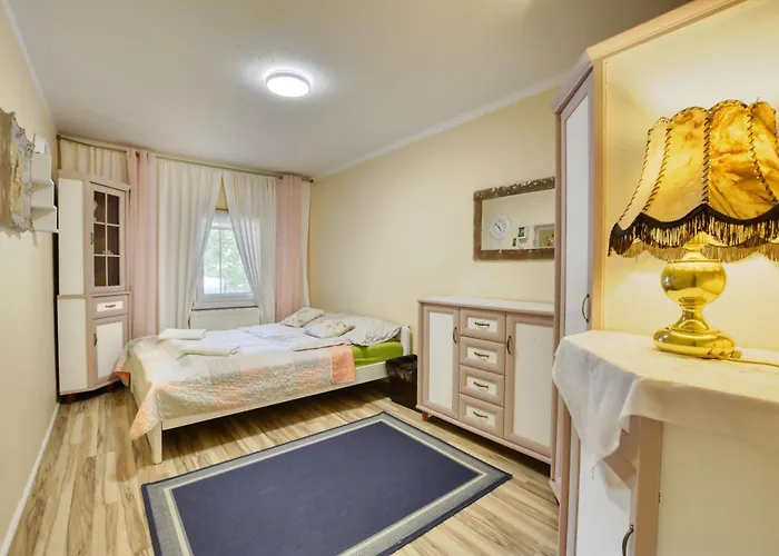 Appartement Harmont Montis- Dawna Zajacowka - Centrum Miasta W Lesnej Enklawie *