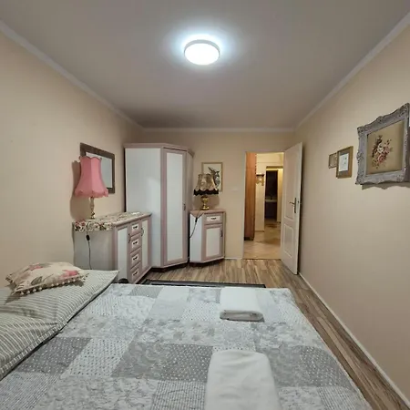 Harmont Montis- Dawna Zajacowka - Centrum Miasta W Lesnej Enklawie